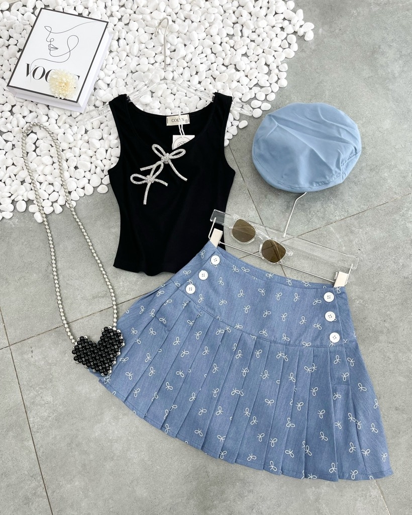 Set áo thun đen nơ chân váy denim  - S eo 64