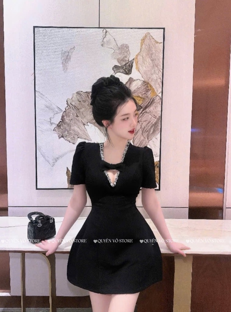 Đầm tafta cổ V đính đá - 1070