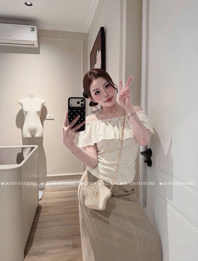Áo thun trễ vai nhún eo
