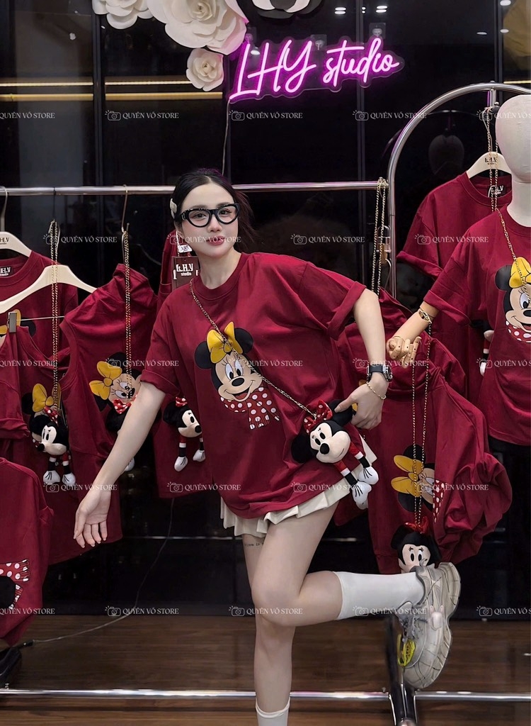 Áo thun Mickey kèm túi - Form rộng dưới 65kg