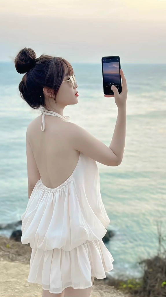 Set áo nude cổ yếm xòe phồng - Freesize