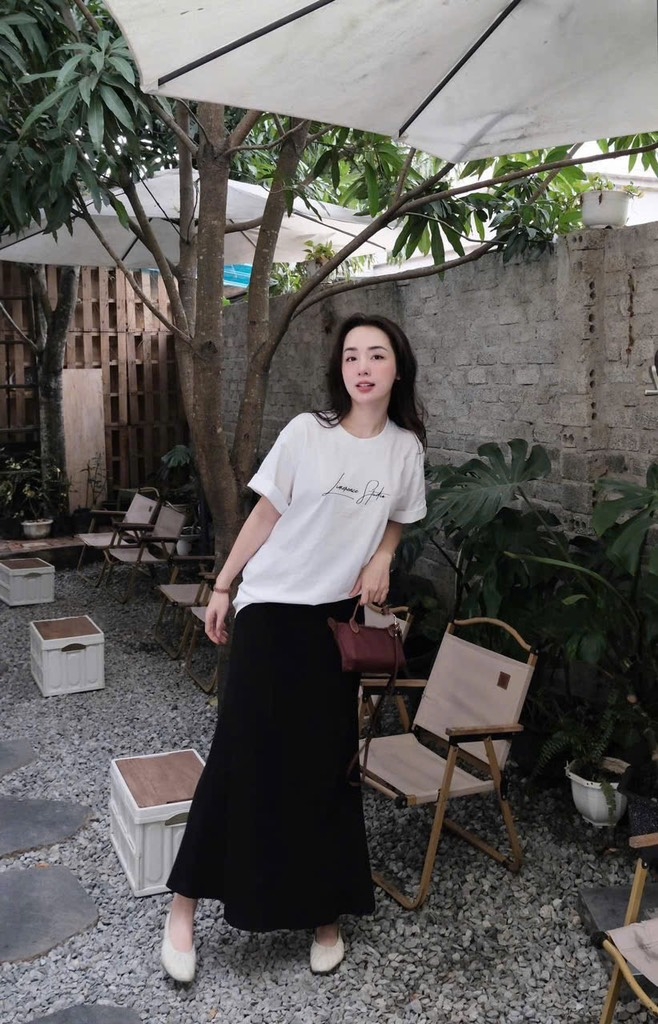 Set áo thun chữ chân váy đuôi cá