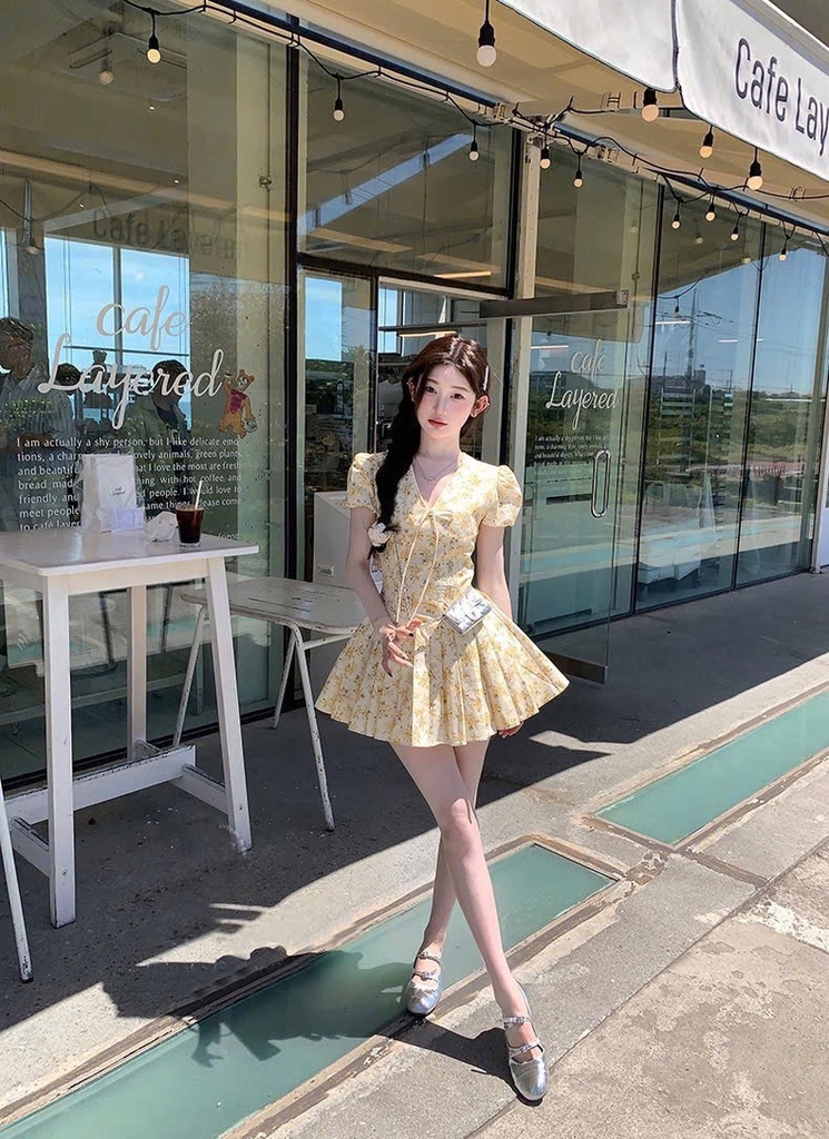 Đầm hoa nhí vàng