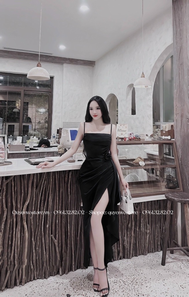 Đầm lụa 2 dây xẻ tà hoa eo