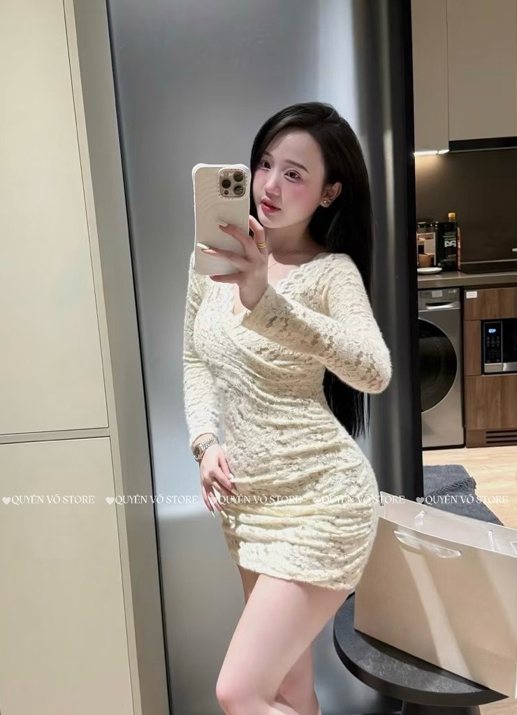 Đầm ôm body ren hoa