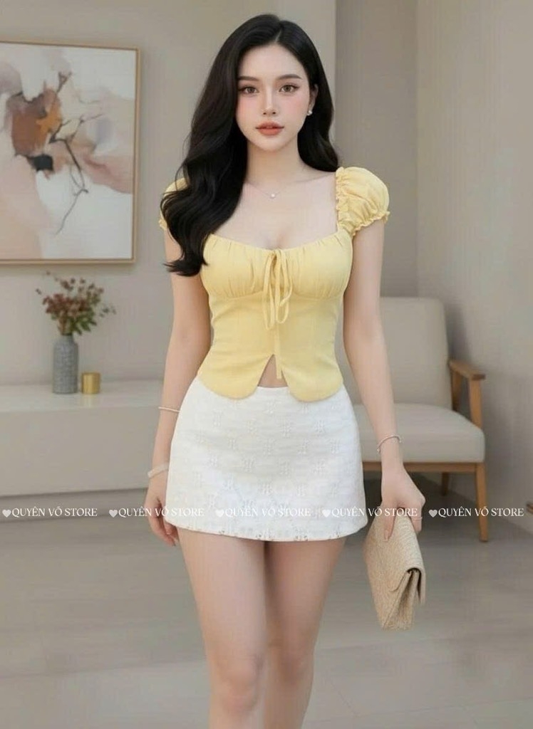 Áo ôm croptop xẻ trơn - VÀNG
