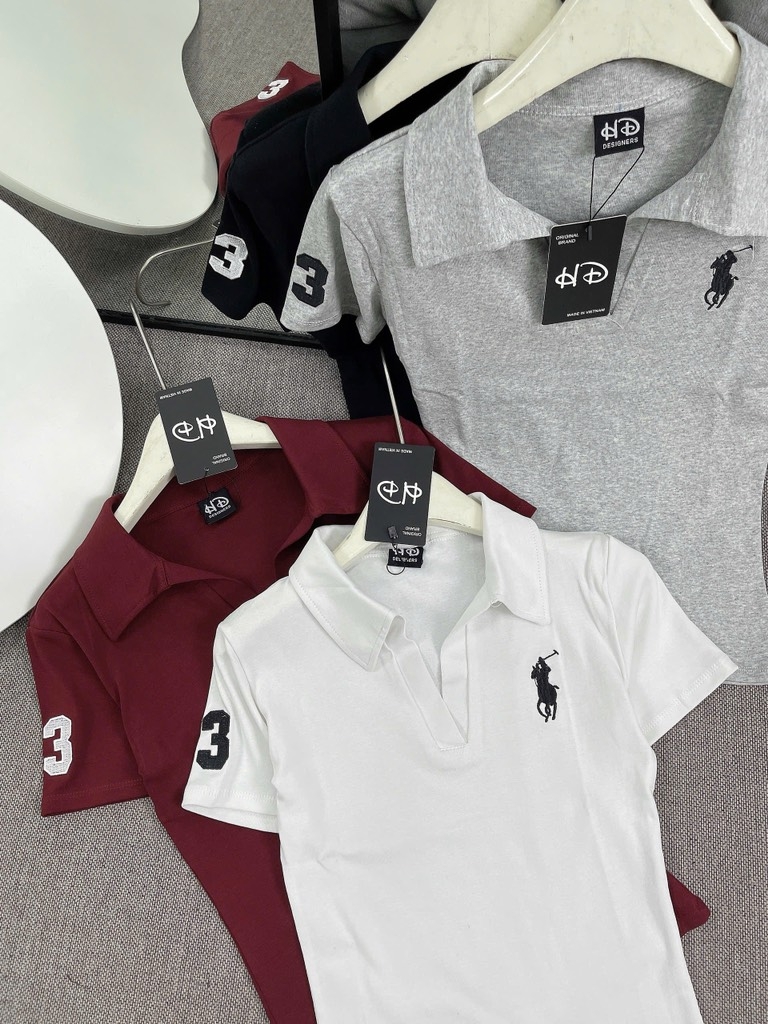 Áo thun cổ bẻ ngựa - Form vừa