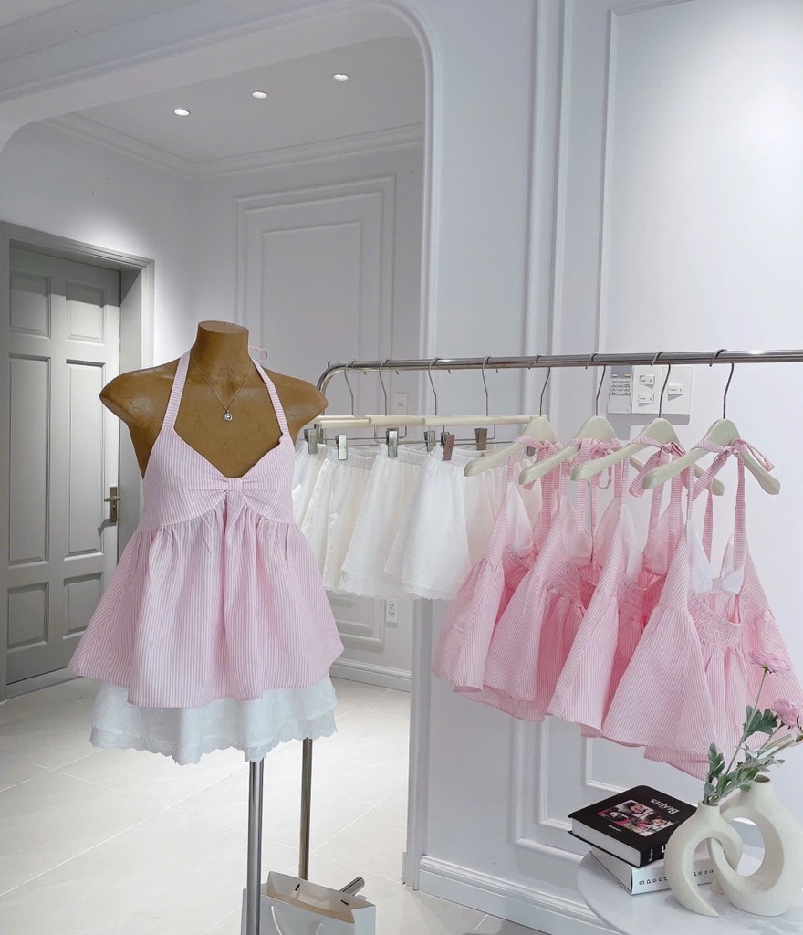 Set áo peplum sọc hồng cổ yếm chân váy xòe