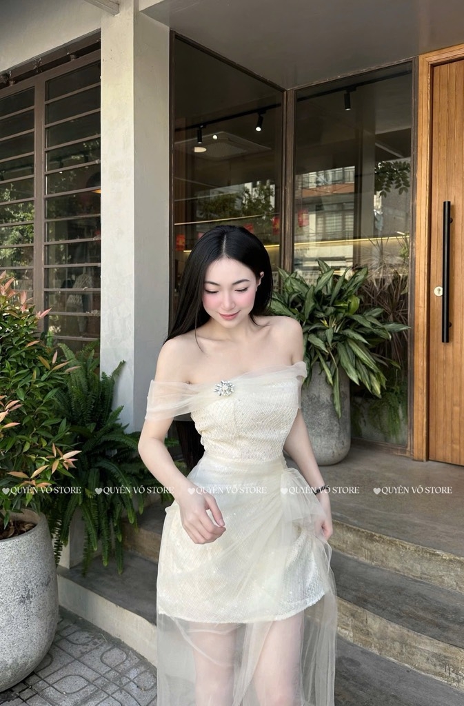 Đầm ren voan trễ vai dáng dài - Kem