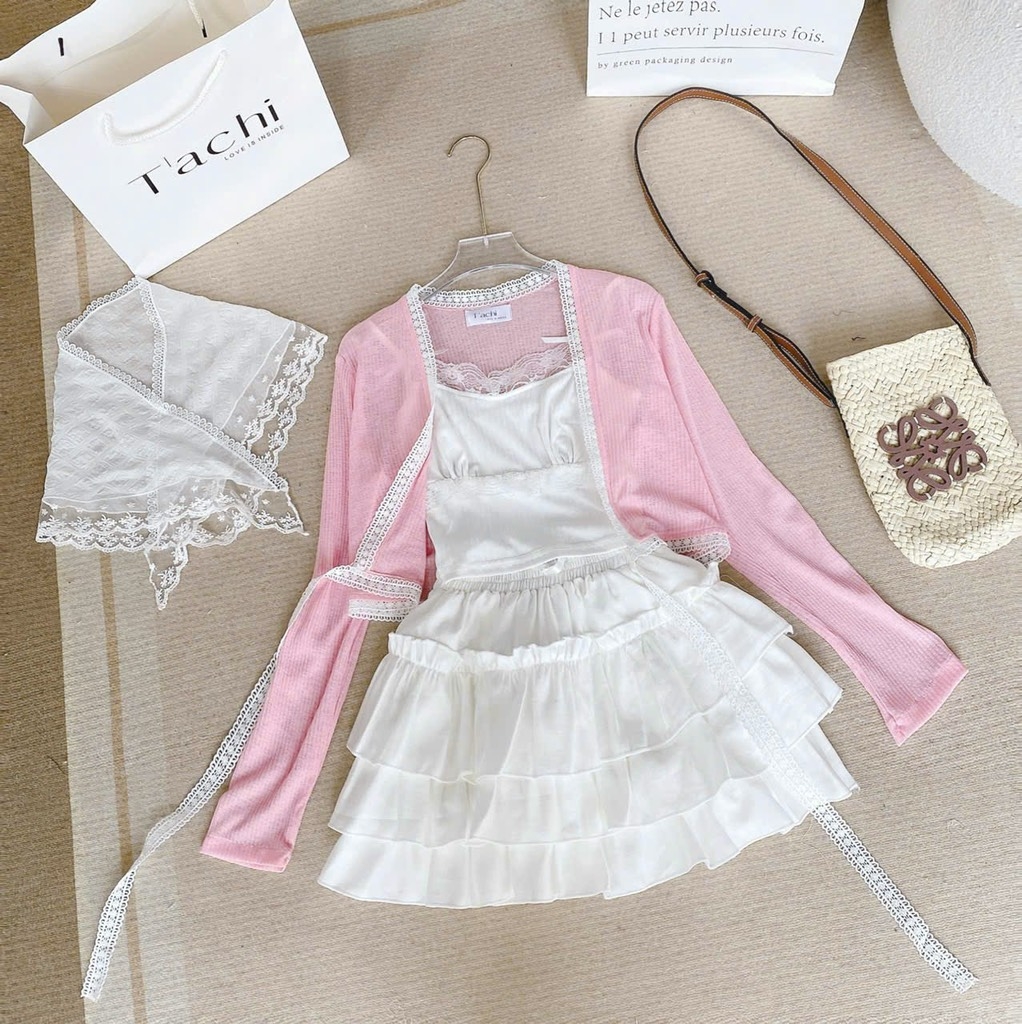 Set áo khoác hồng viền ren + áo 2 dây chân váy tầng