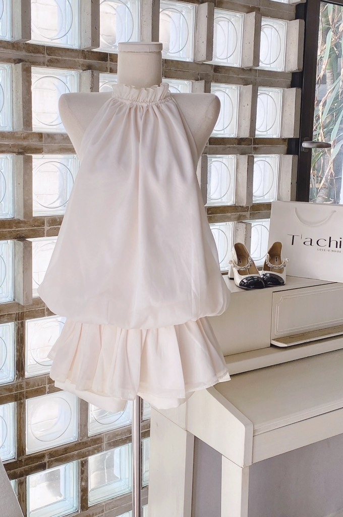 Set áo nude cổ yếm xòe phồng - Freesize