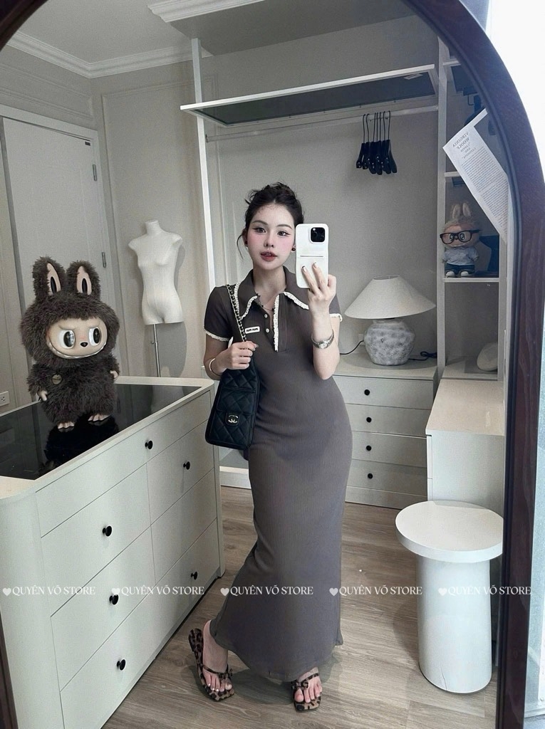 Đầm body viền cổ sen - 8563