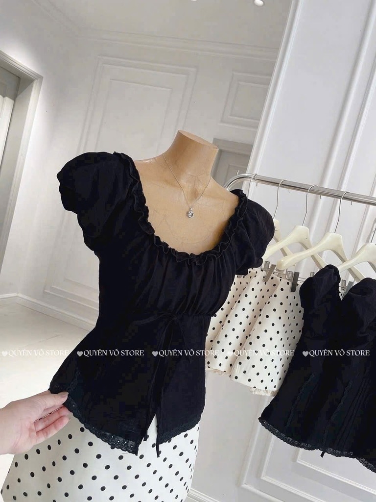 Set áo đen chân váy chấm bi