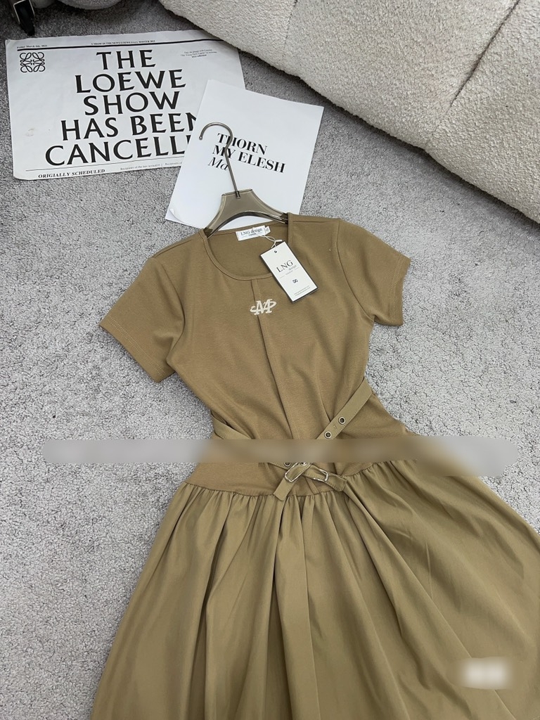Đầm thun xòe nâu tây hở lưng Set áo thun cổ V chân váy dài - hottrend