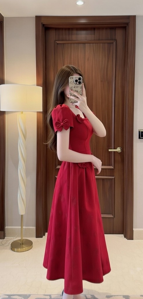 Đầm cổ vuông hoa vai eo - dáng dài