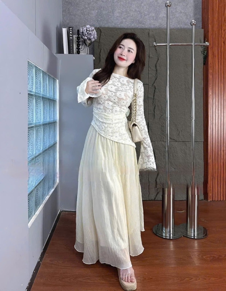 Set áo ren tay dài tà chéo chân váy tơ