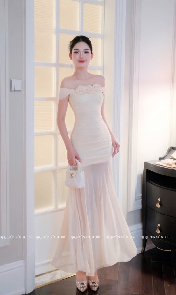 Đầm body trễ vai tà lưới - Be