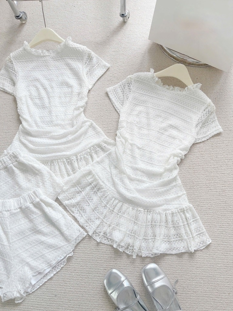 Set đầm ren trắng