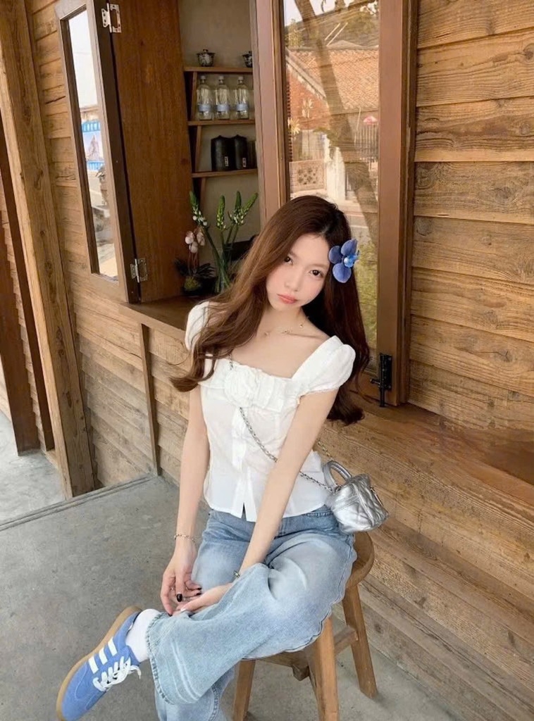 Áo sơ mi hoa ngực - 369