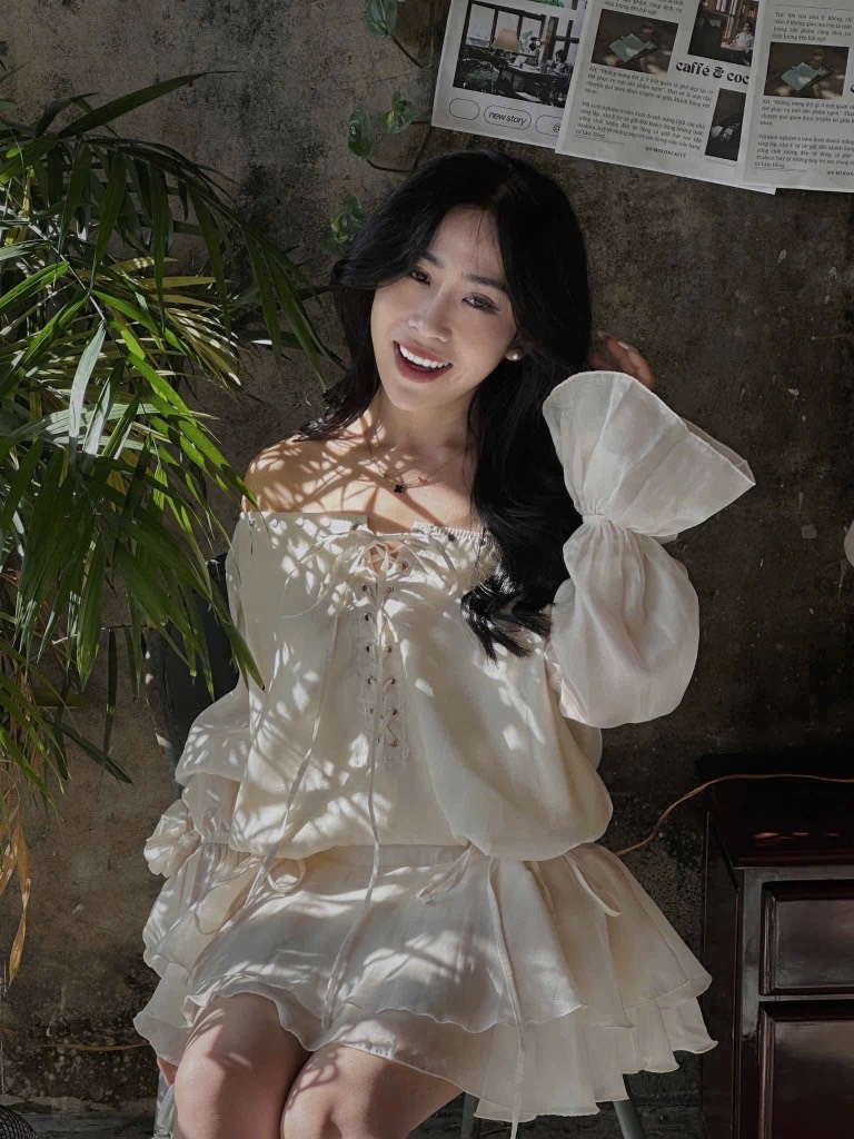 Set voan nude trễ vai đan dây x chân váy xòe - Nude