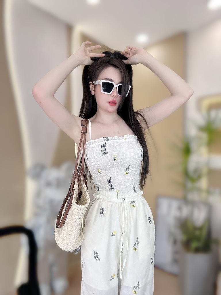 Set voan nhún hoa thêu ống suông - S