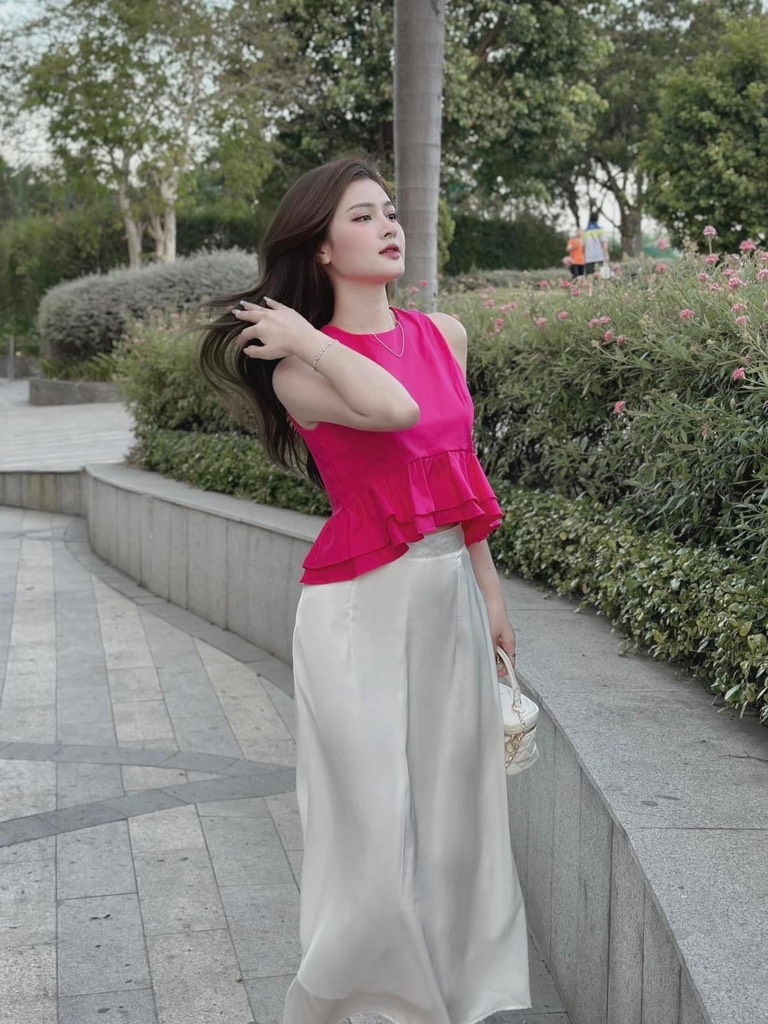 Set áo hồng peplum x chân váy midi  - Freesize