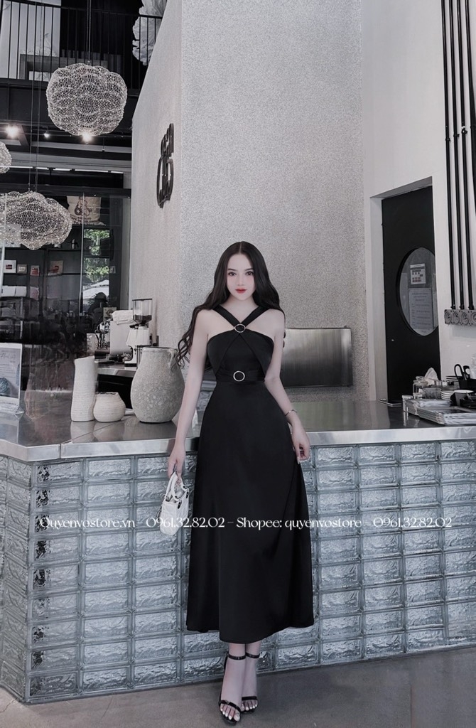 Đầm lụa dây chéo luồn tag