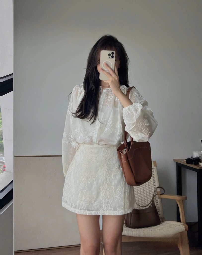 Chân váy tơ ren thiết kế - M