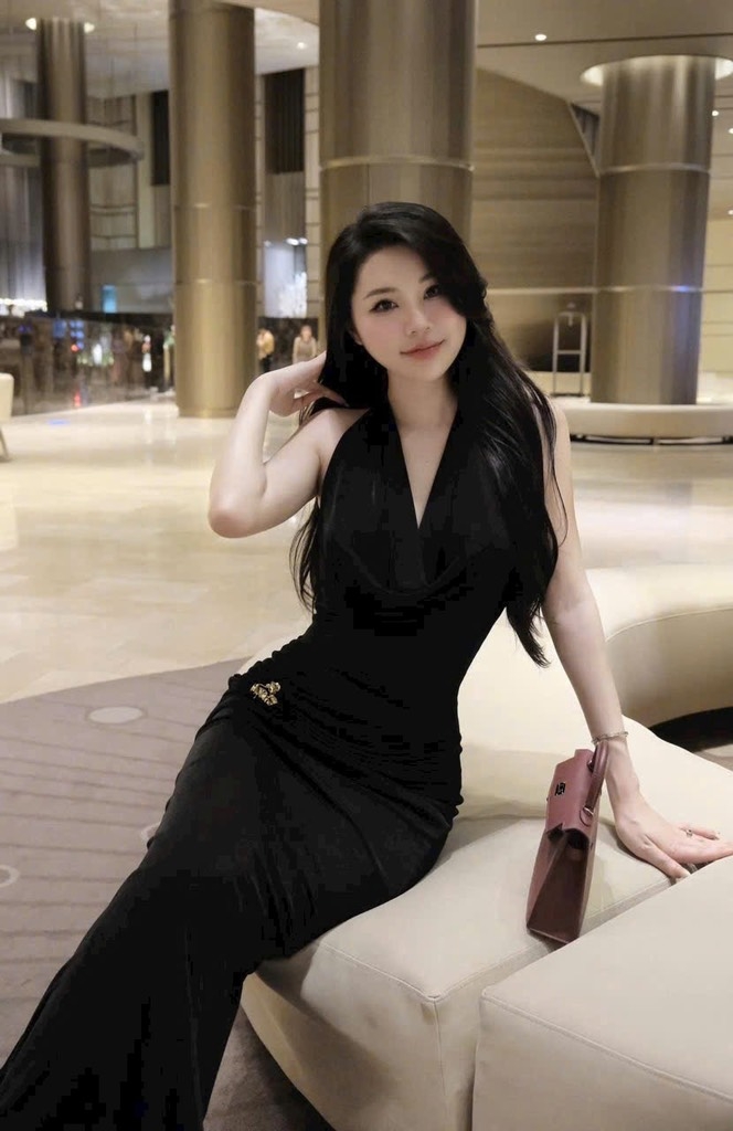 Đầm ôm body maxi thun ánh kim cổ đỗ trước