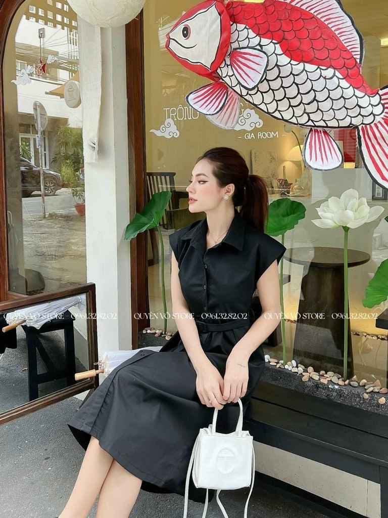 Đầm kate kèm belt cánh dơi - M