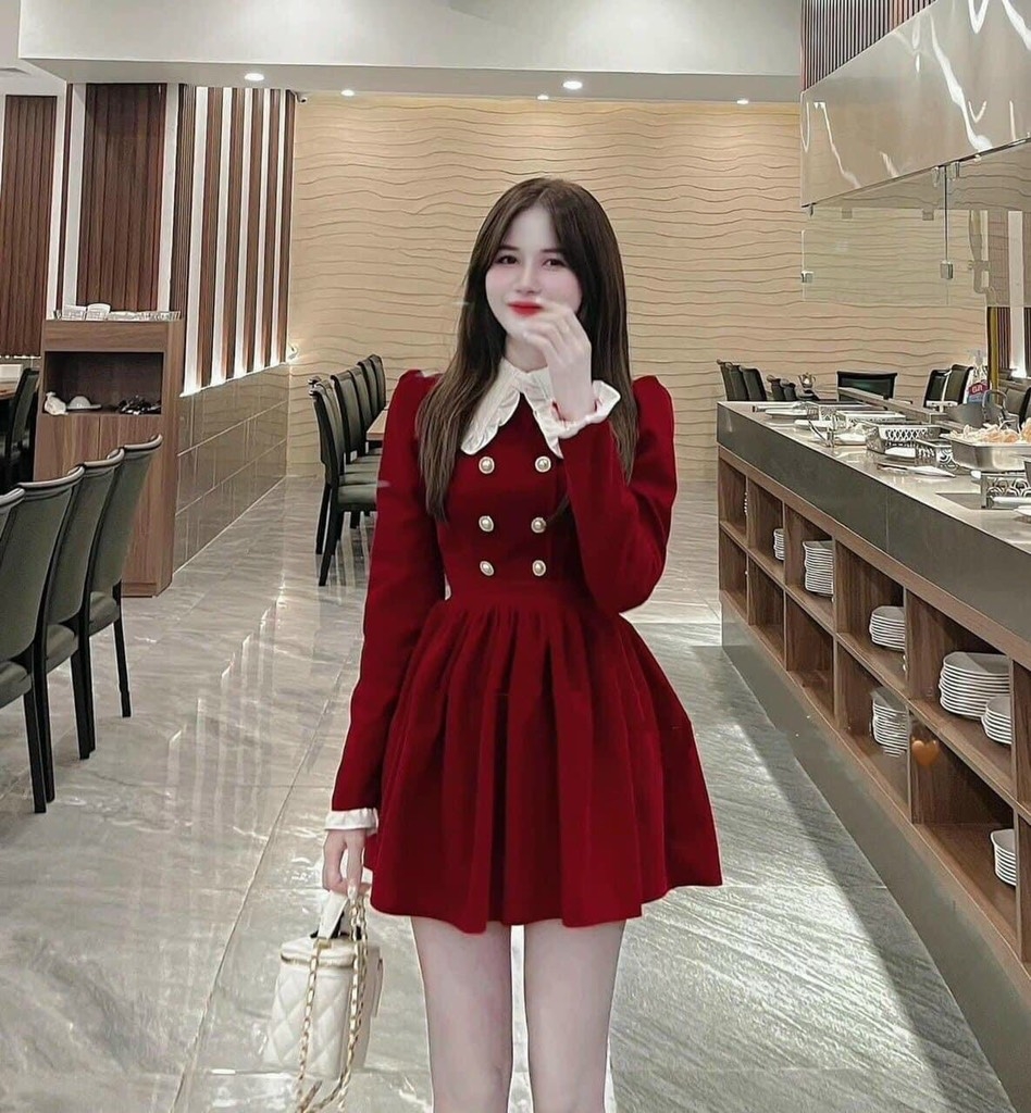 Đầm nhung đỏ phối cổ peter