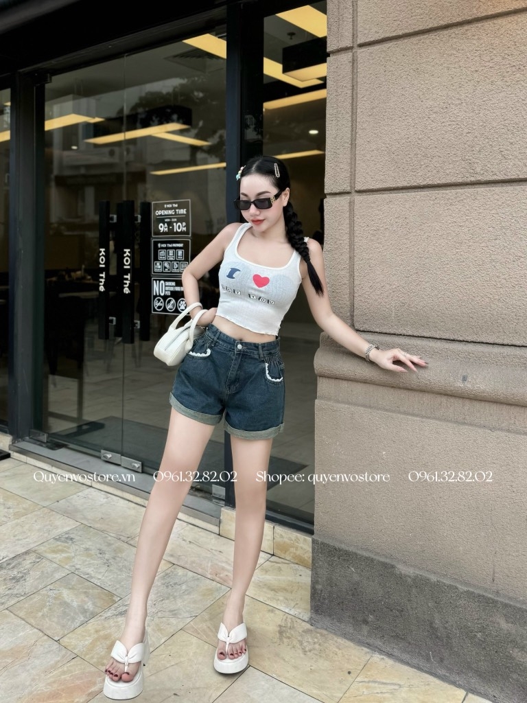QJ 2184 Quần jean đùi ren viền túi