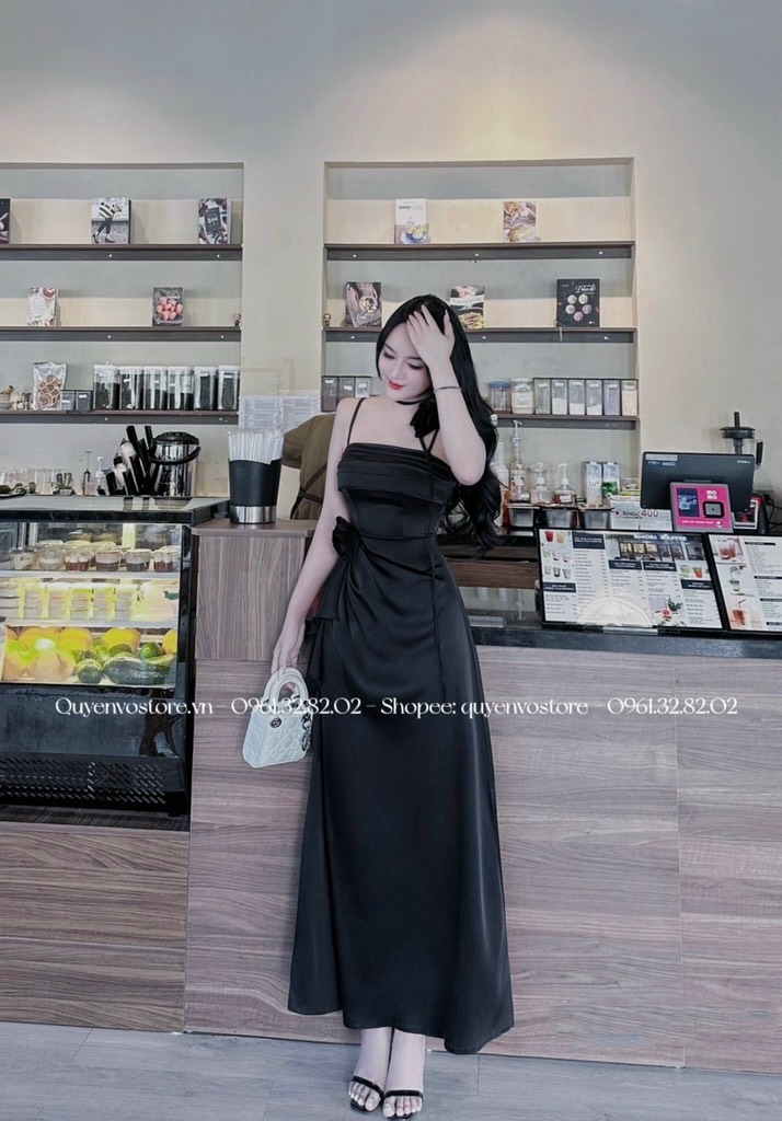Đầm lụa 2 dây ngực xếp li đính hoa cổ