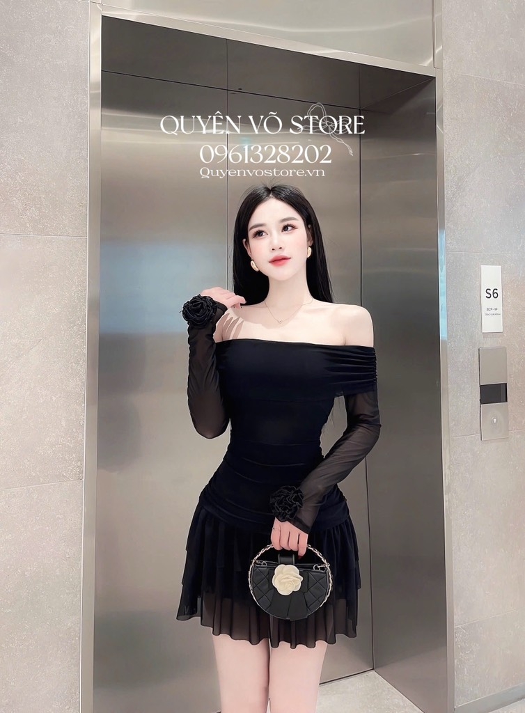 Đầm thun lưới body tay loe - Đen