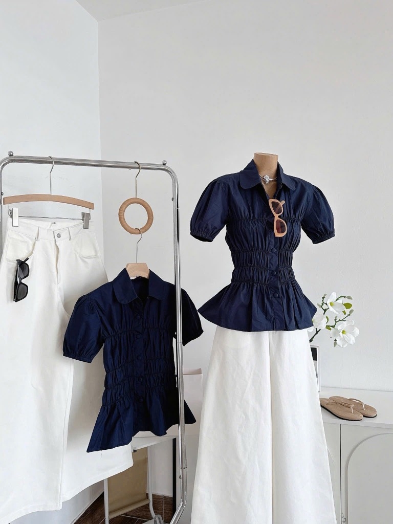 Set áo nhún xanh đen quần jean trắng