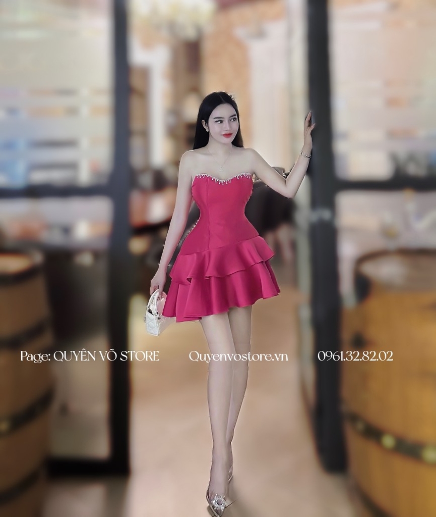 Đầm cúp ngực đính đá - S