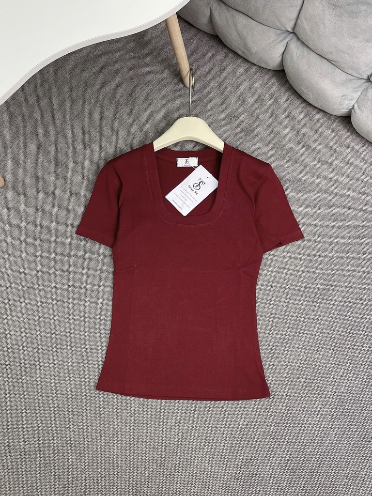 Áo thun cổ U - Form vừa