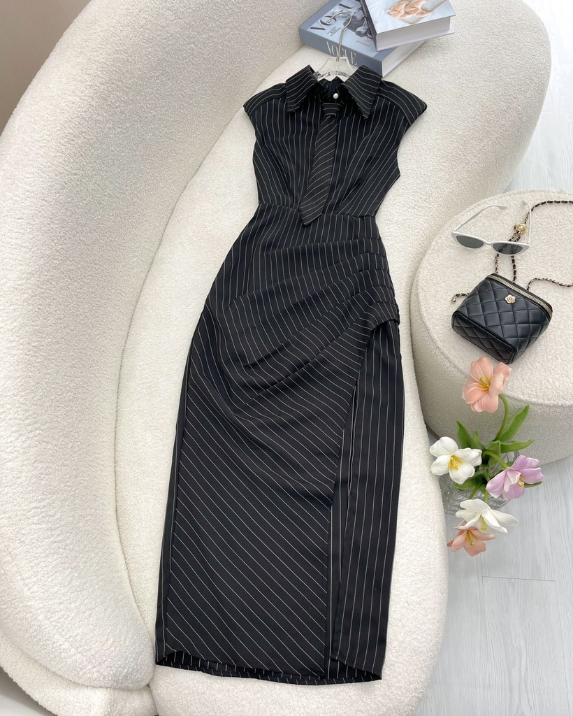 Đầm midi sọc đen cổ sơ mi vạt đắp
