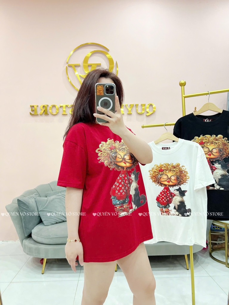 Áo thun cô gái tóc xù mèo