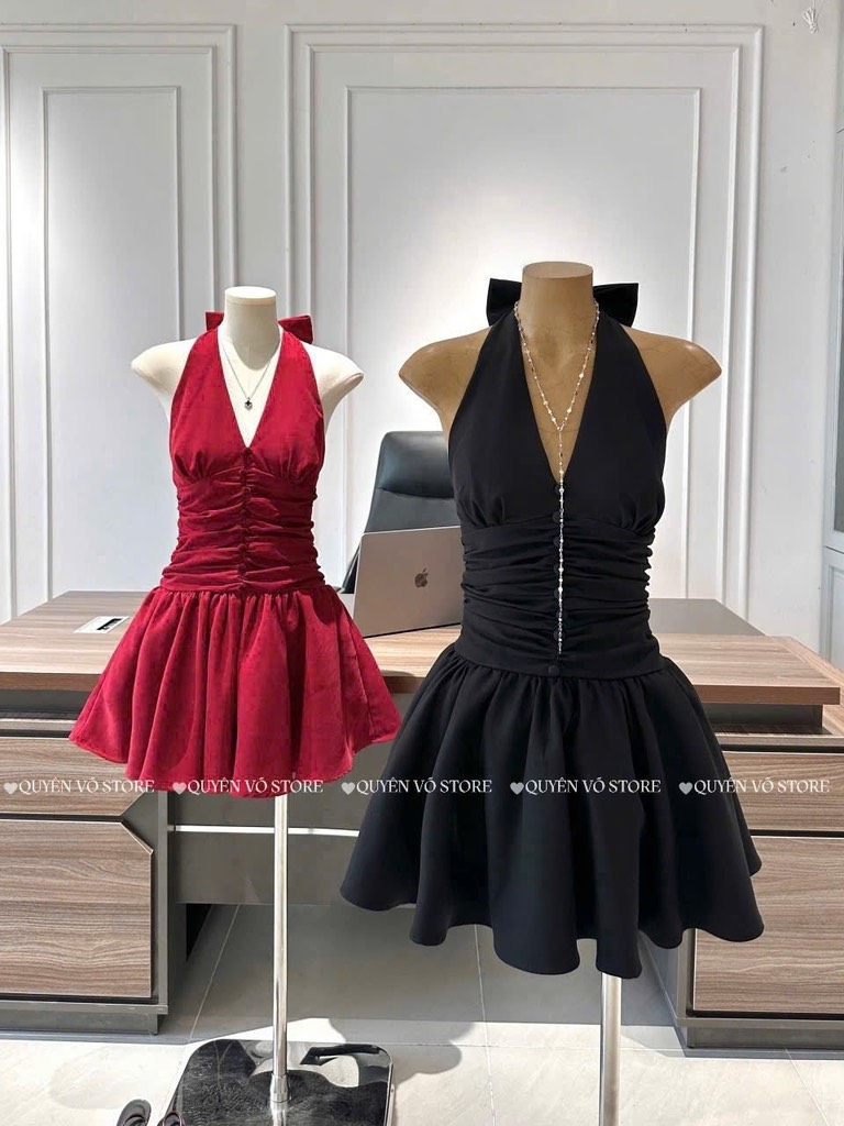 Đầm cổ yếm xòe nhún ngực