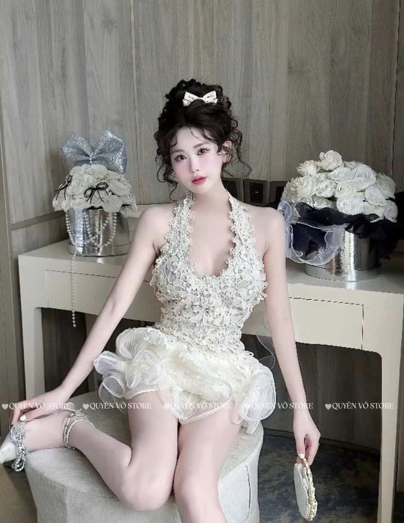 Set áo yếm ren chân váy sóng