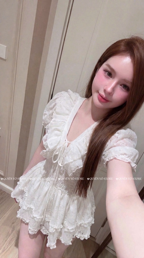Đầm ren cổ V tiểu thư