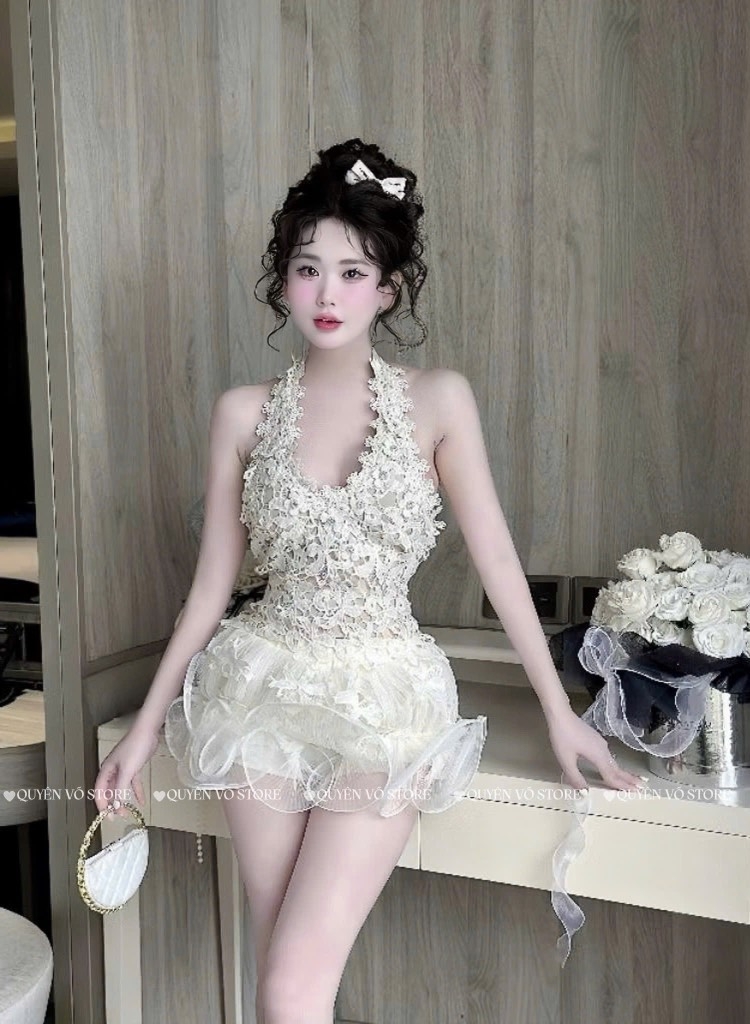 Set áo yếm ren chân váy sóng