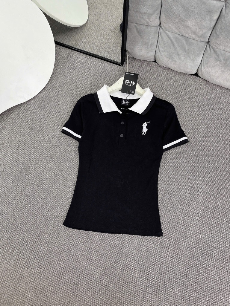 Áo thun cổ bẻ thêu ngựa - Form vừa