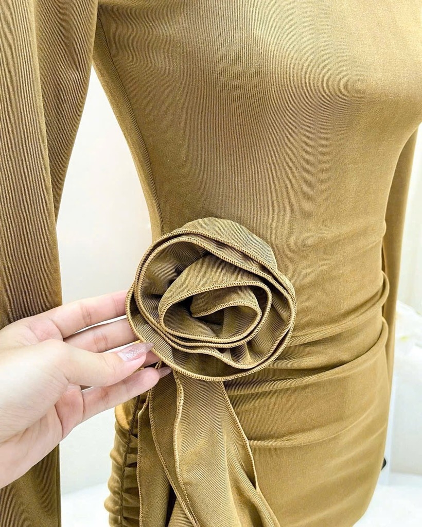 Đầm ôm body thun ánh kim - Nâu
