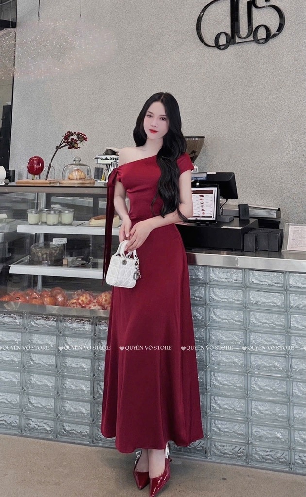 Đầm lụa lệch vai buộc nơ dài - Đỏ