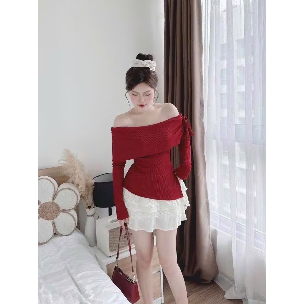 Set áo đỏ gân lệch vai chân váy kem