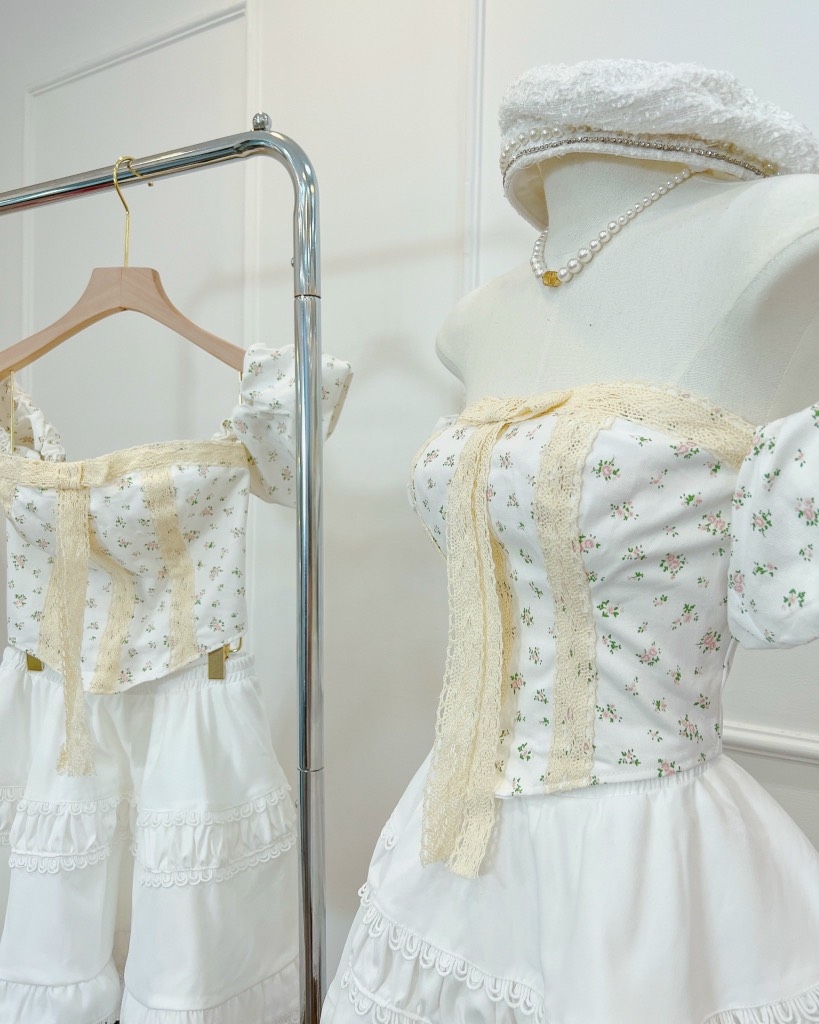 Set áo hoa nhí cúp ngực chân váy viền ren