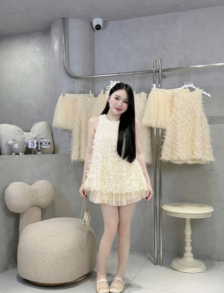 Set lông vũ sn chân váy