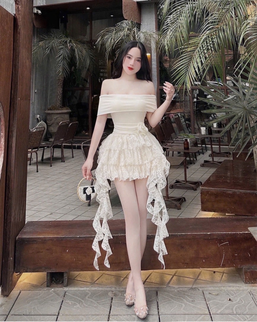 Đầm trễ vai ren tua - Đen